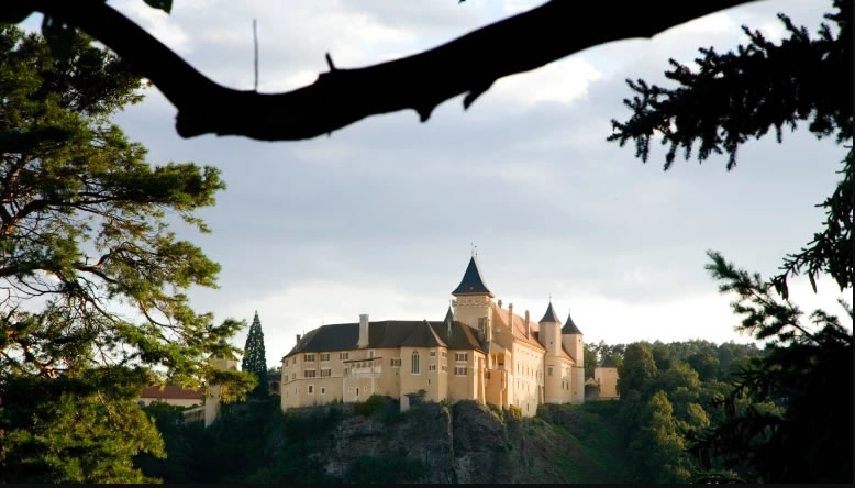 pohlad z dialky na schloss Rosenburg