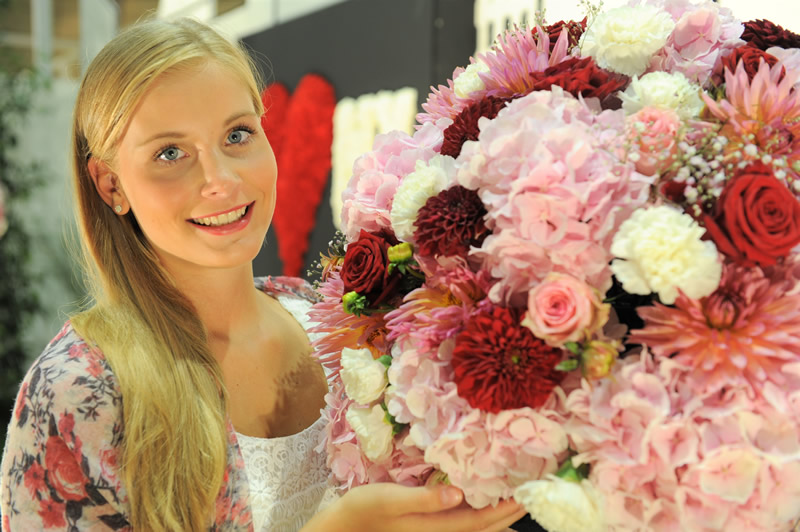 Výstava Rakúsko, dievča s kvetinami, Tulln