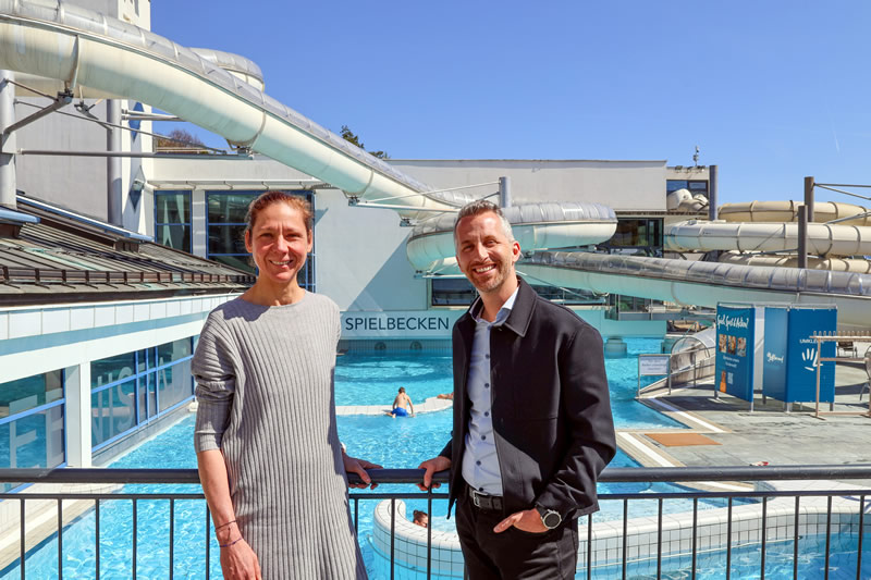 muz,zena,bazen,tobogan,rakusko,wellness,austriask